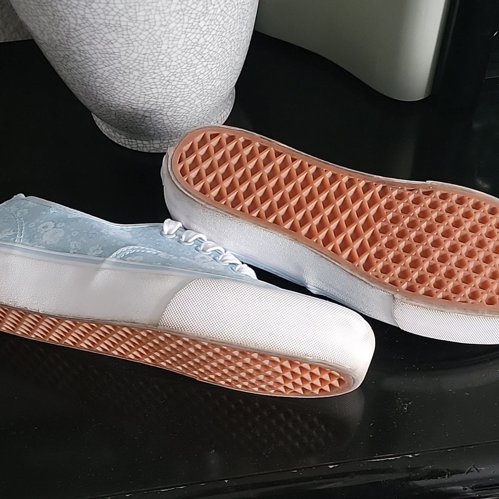 Van's platforms - Picture 2 of 4